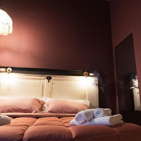 I Leoni Di Rosaroll Bed and Breakfast Napels Buitenkant foto