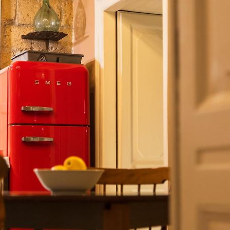 I Leoni Di Rosaroll Bed and Breakfast Napels Buitenkant foto