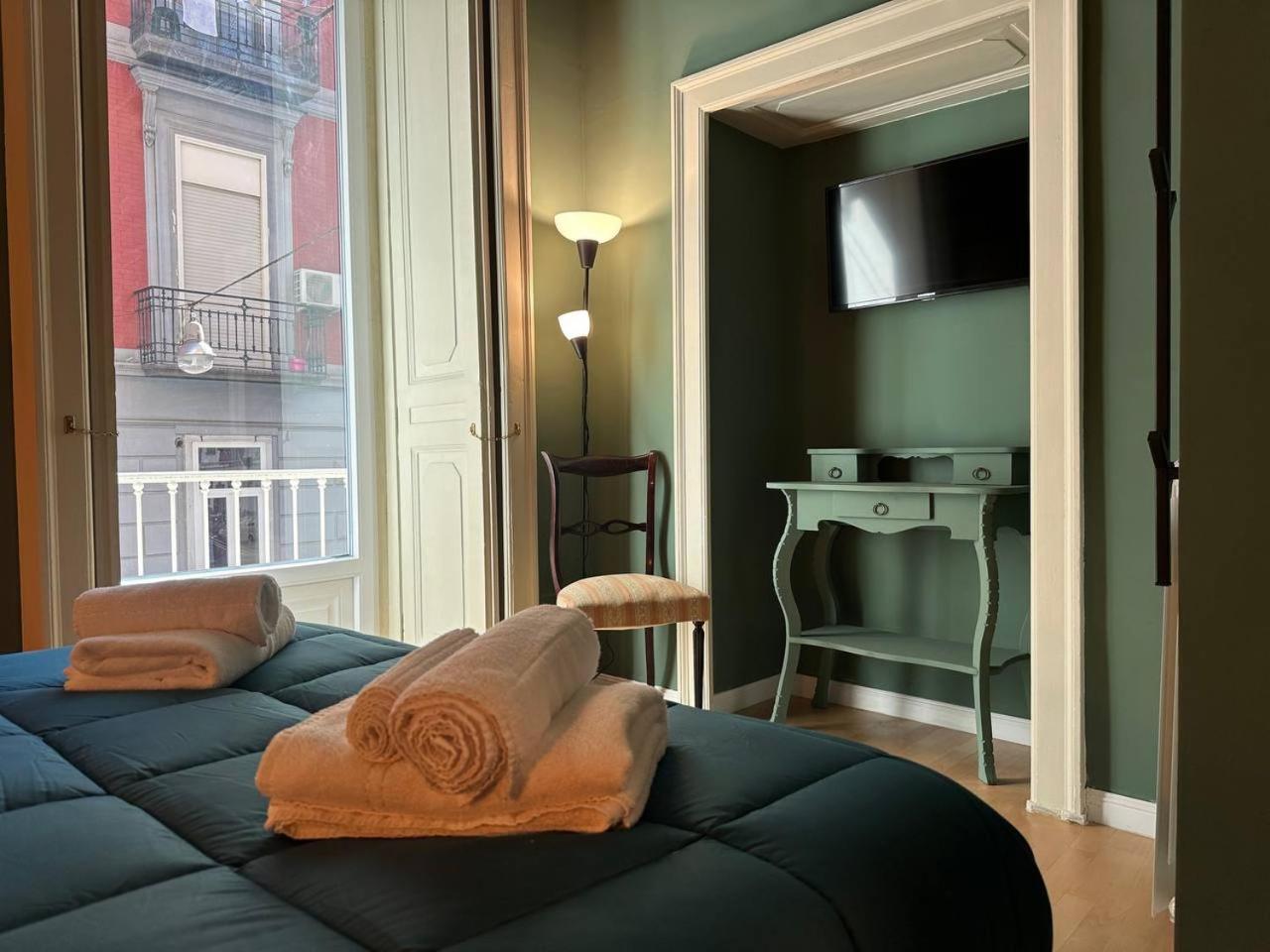 I Leoni Di Rosaroll Bed and Breakfast Napels Buitenkant foto