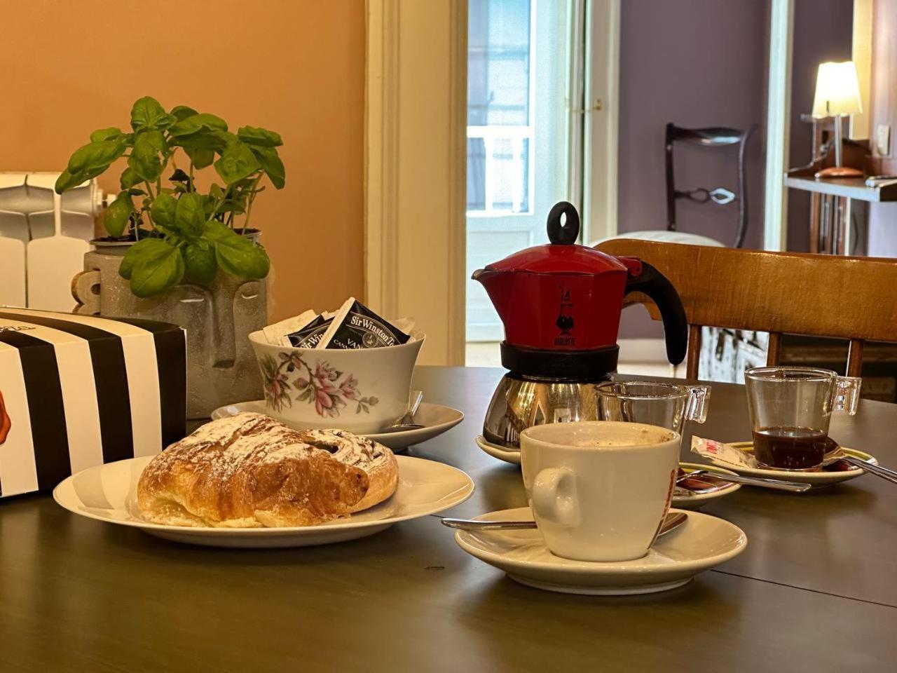 I Leoni Di Rosaroll Bed and Breakfast Napels Buitenkant foto