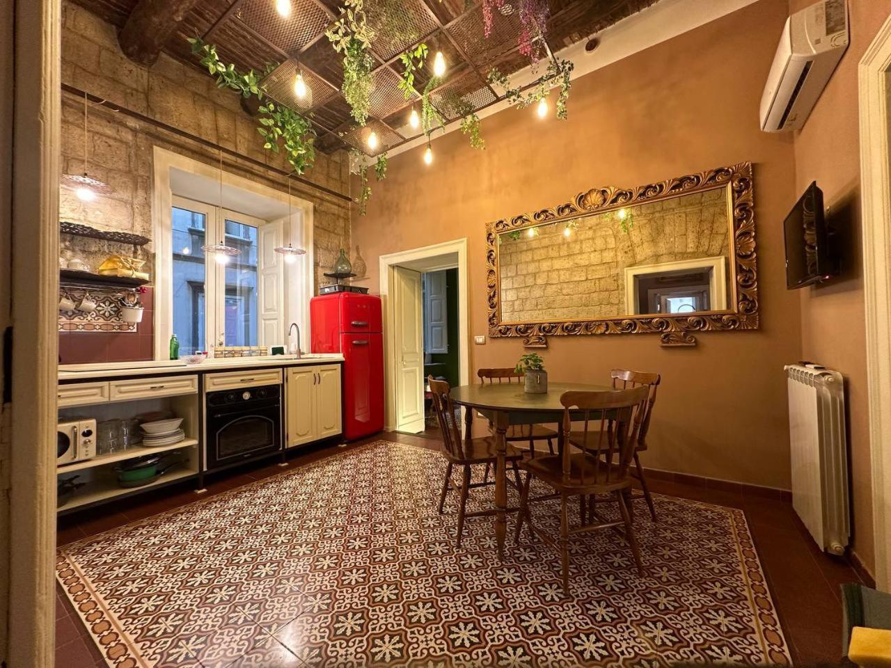 I Leoni Di Rosaroll Bed and Breakfast Napels Buitenkant foto