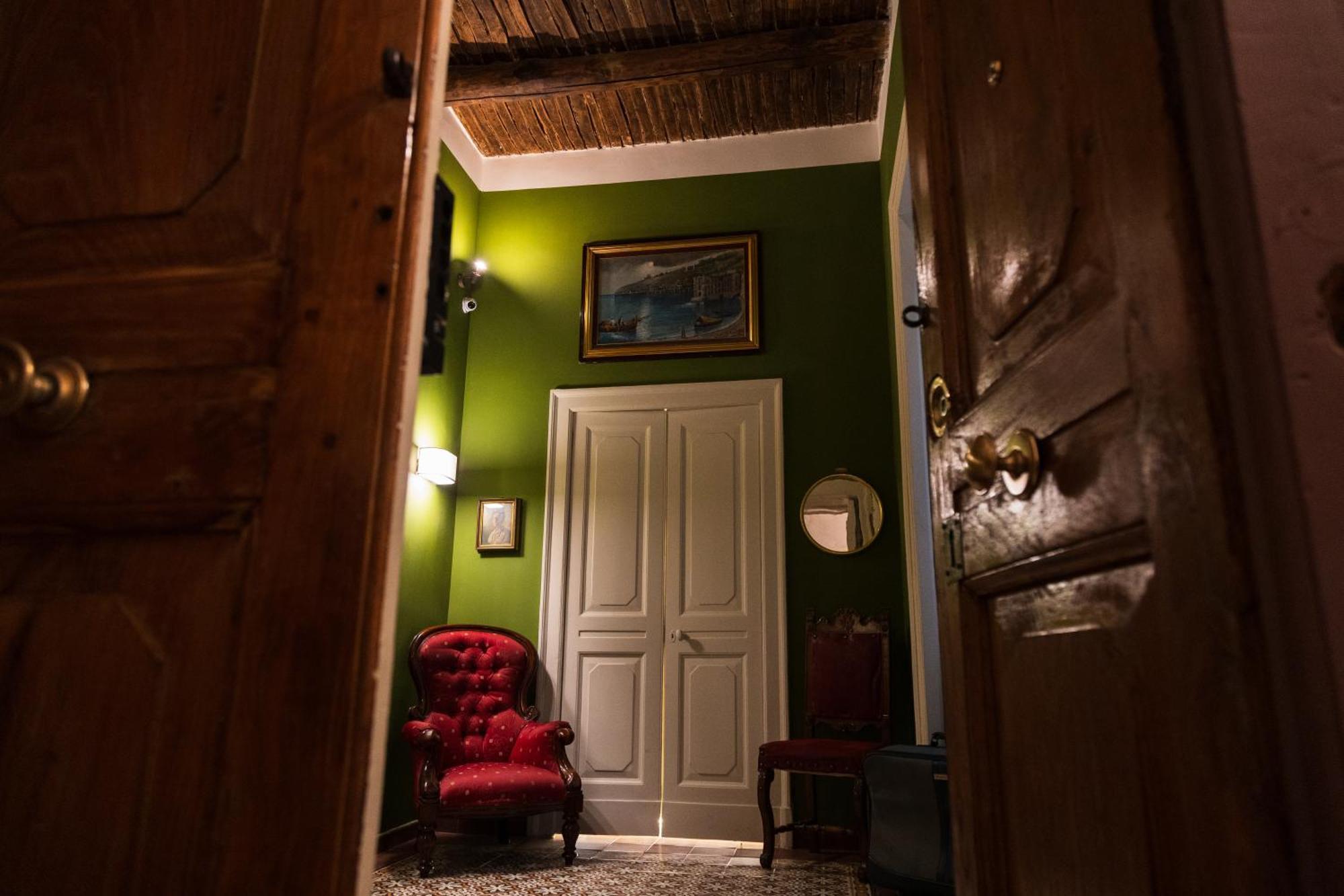 I Leoni Di Rosaroll Bed and Breakfast Napels Buitenkant foto